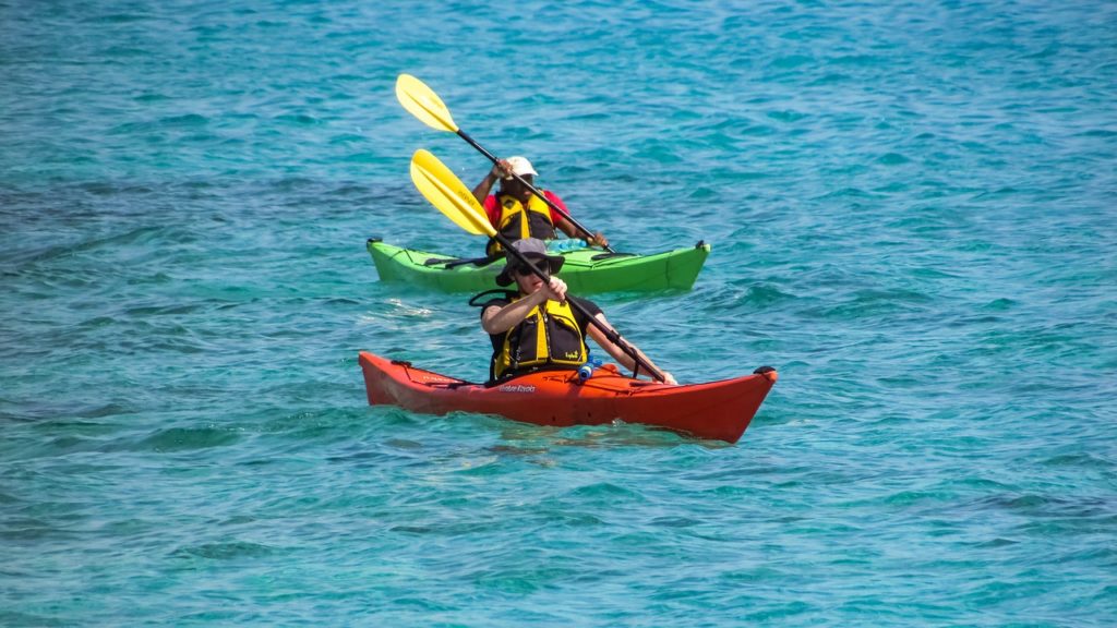 canoe kayak, sport, kayaking-2385203.jpg